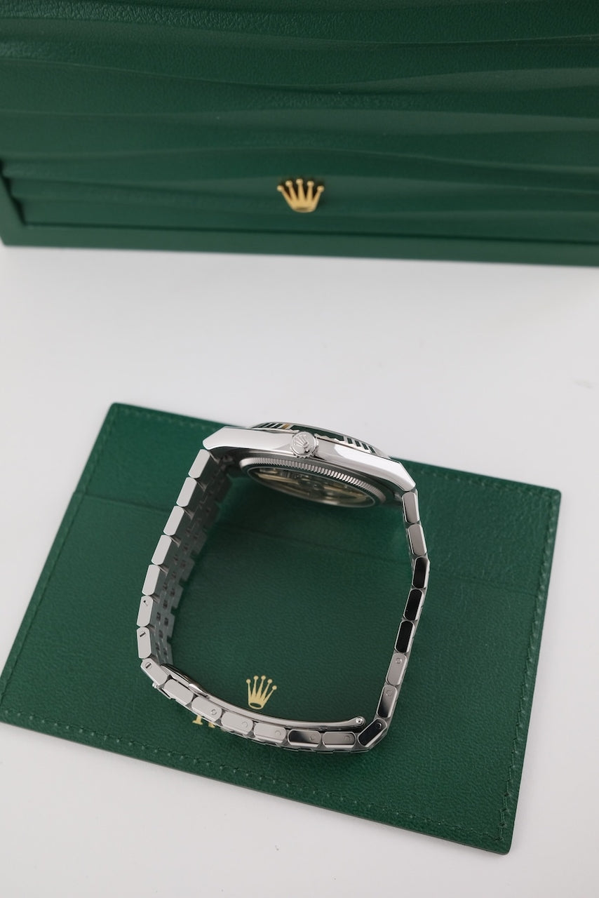 Land-Dweller 40 127334 Box + original Papers