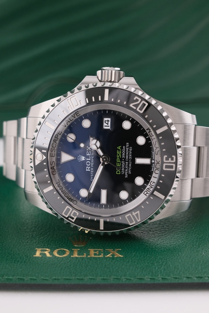 Sea-Dweller Deepsea 136660 Box + Papers
