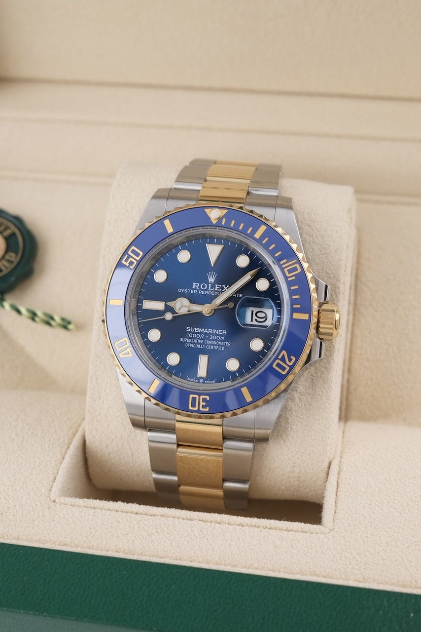 Submariner Date 126613LB Box + Papers Bluesy 2023