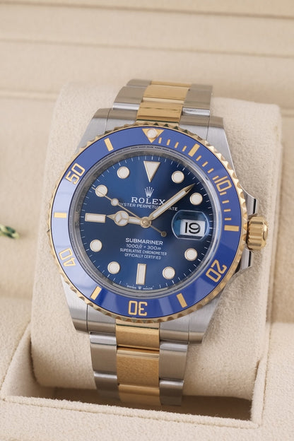 Submariner Date 126613LB Box + Papers Bluesy 2023