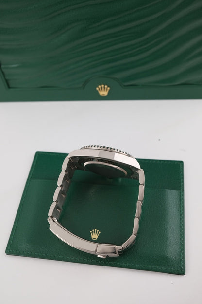Submariner Date 126619LB Box + original Papers