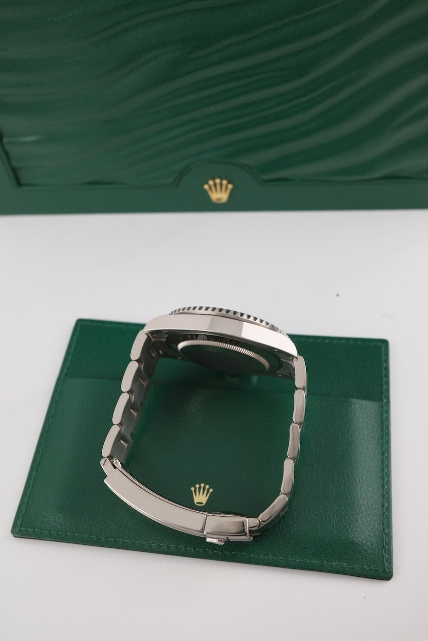 Submariner Date 126619LB Box + original Papers