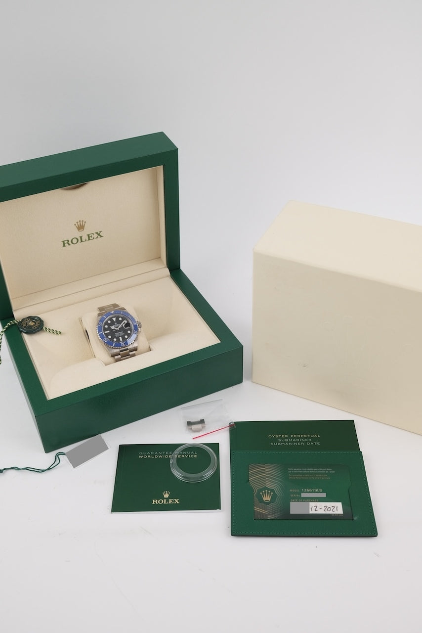 Submariner Date 126619LB Box + original Papers