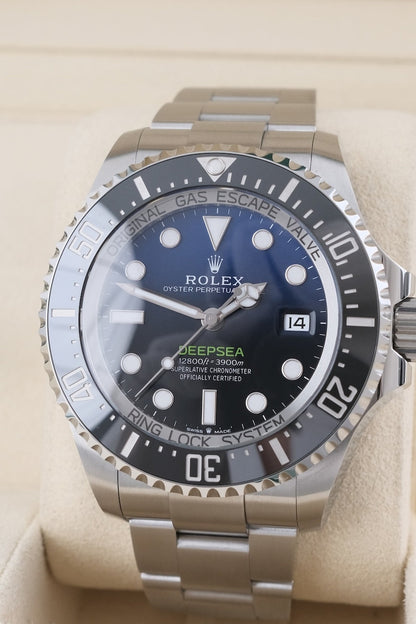 Sea-Dweller Deepsea 136660 Box + Papers
