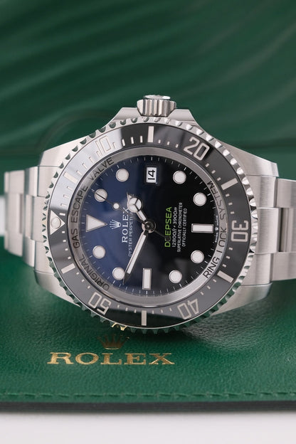 Sea-Dweller Deepsea 136660 Box + Papers