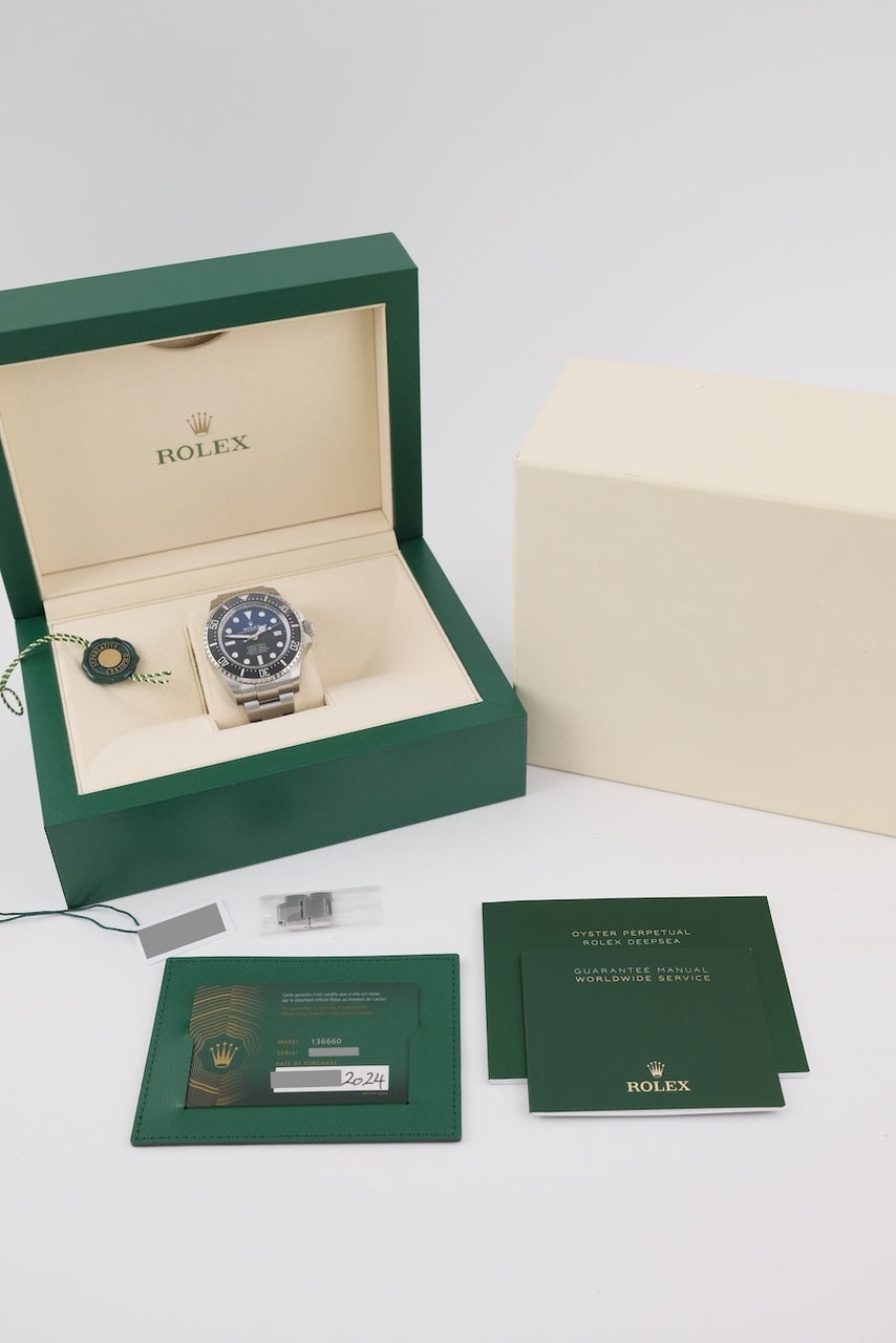 Sea-Dweller Deepsea 136660 Box + Papers